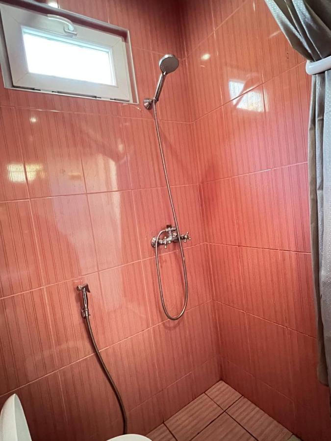 "Modeli" Hostel Tbilisi Bagian luar foto