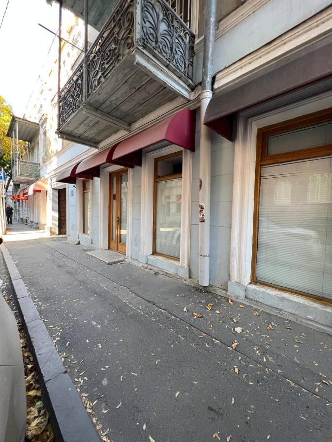 "Modeli" Hostel Tbilisi Bagian luar foto